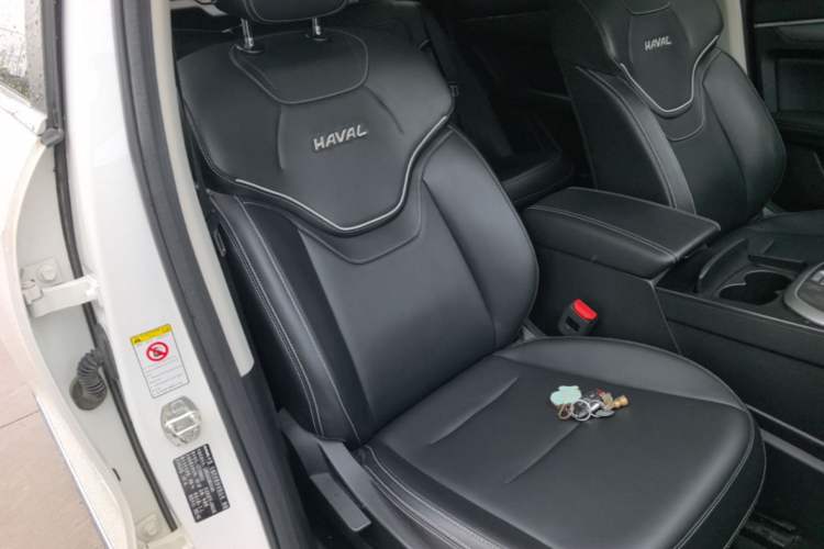 Used Haval JOLION 2021 1.5T Automatic Grand Three-Volume Version Right Front Seat