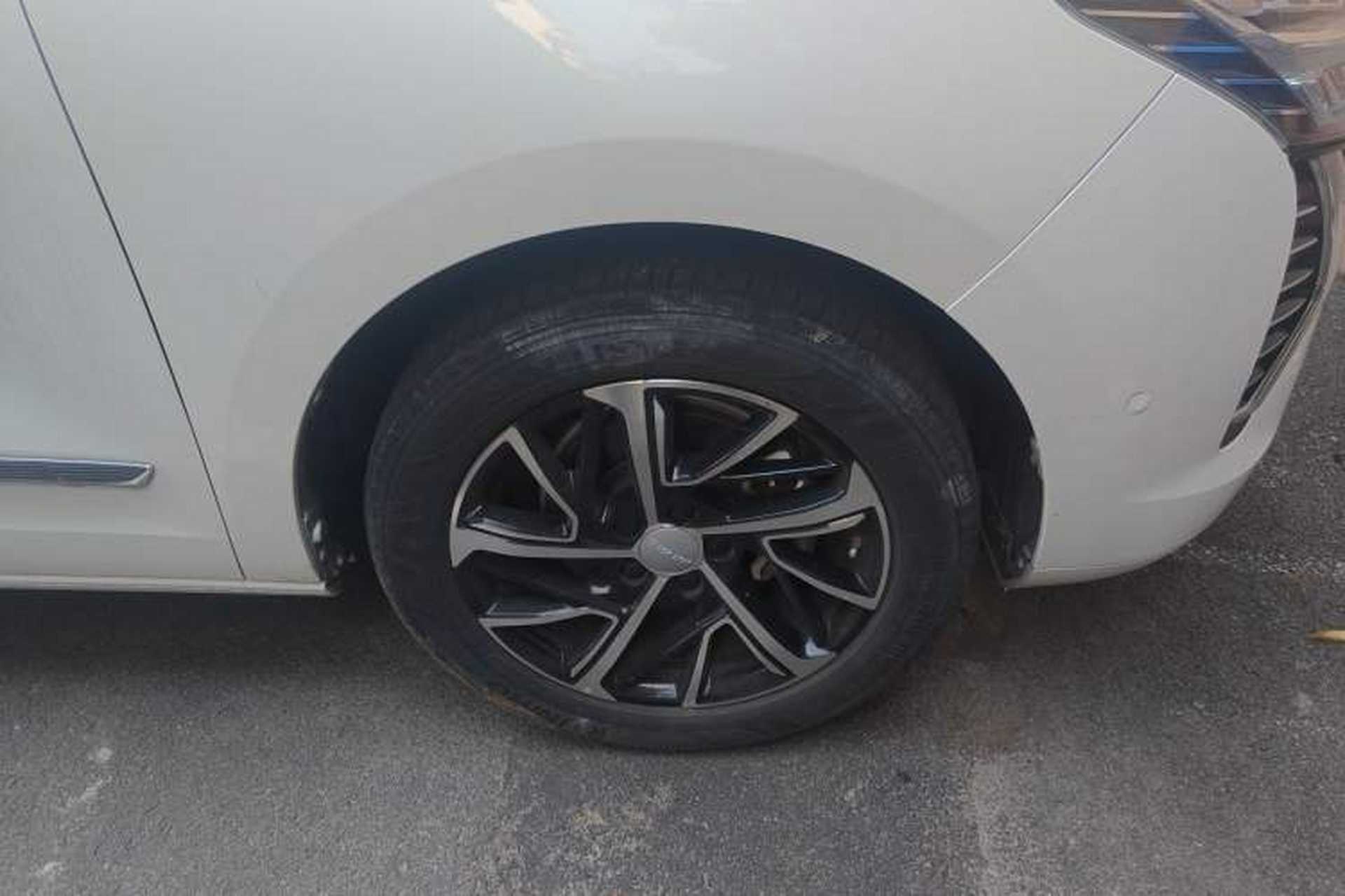 Used Haval JOLION 2021 1.5T Automatic Four-Door Version Right Front Wheel Hub