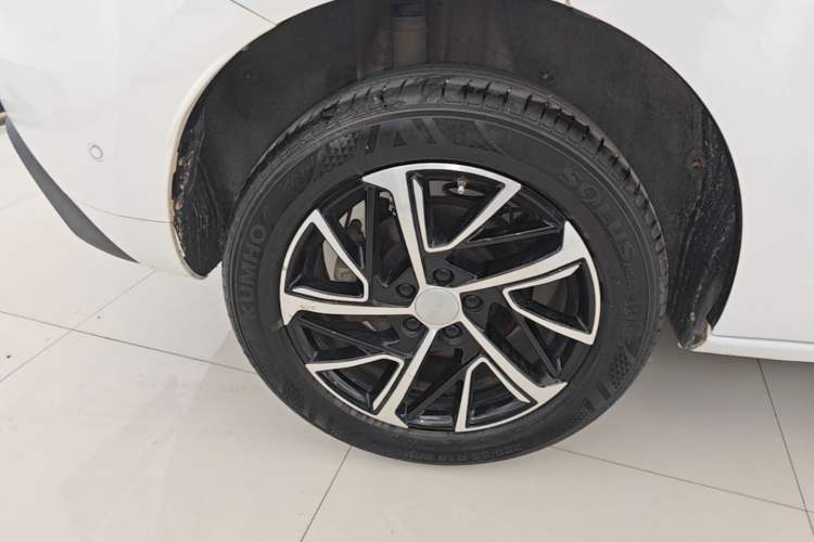 Used Haval JOLION 2021 1.5T Automatic Four-Door Version Right Rear Wheel Hub