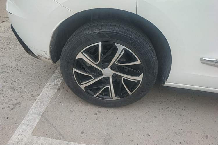 Used Haval JOLION 2021 1.5T Automatic Grand Three-Volume Version Right Rear Wheel Hub