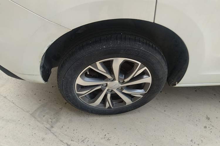 Used Haval JOLION 2021 1.5T Automatic Grand Edition Right Rear Wheel Hub