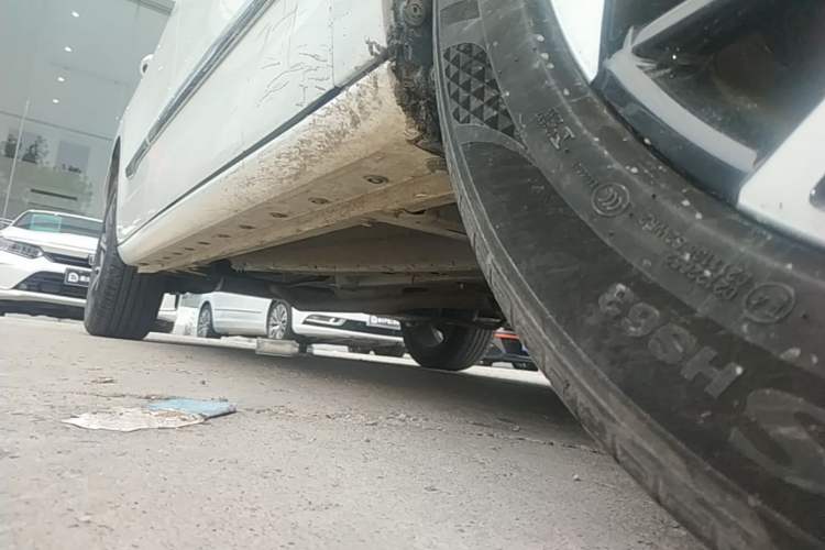 Used Haval JOLION 2021 1.5T Automatic Grand Three-Volume Version Right Side Sill