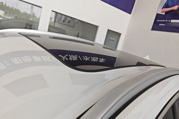 Used Haval JOLION 2021 1.5T Automatic Four-Door Version Roof