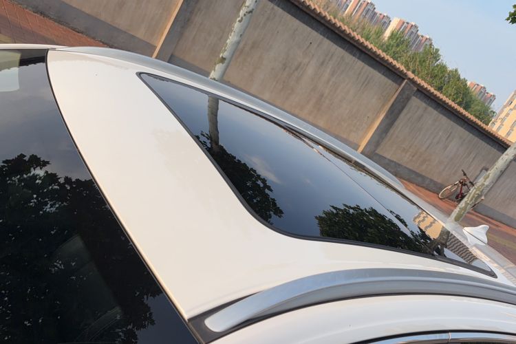 Used Haval JOLION 2021 1.5T Automatic Four-Door Version Roof