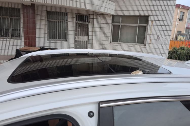 Used Haval JOLION 2021 1.5T Automatic Grand Three-Volume Version Roof