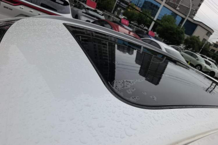 Used Haval JOLION 2021 1.5T Automatic Grand Three-Volume Version Roof