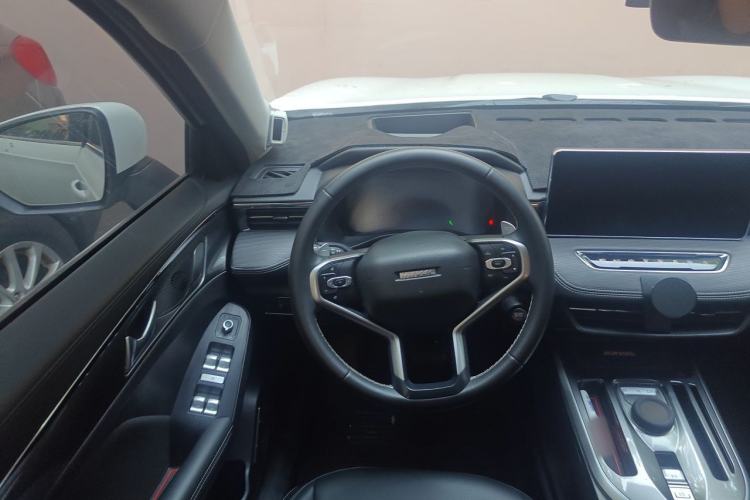 Used Haval JOLION 2021 1.5T Automatic Four-Door Version Steering Wheel