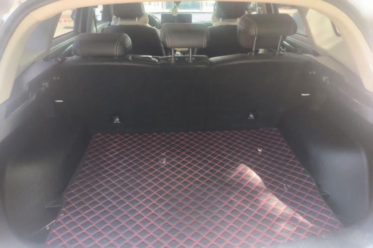 Used Haval JOLION 2021 1.5T Automatic Four-Door Version Trunk