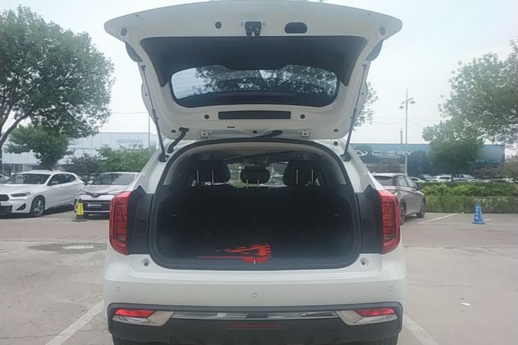 Used Haval JOLION 2021 1.5T Automatic Grand Three-Volume Version Trunk
