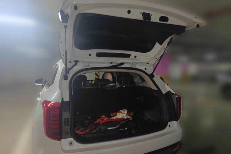 Used Haval JOLION 2021 1.5T Automatic Grand Three-Volume Version Trunk