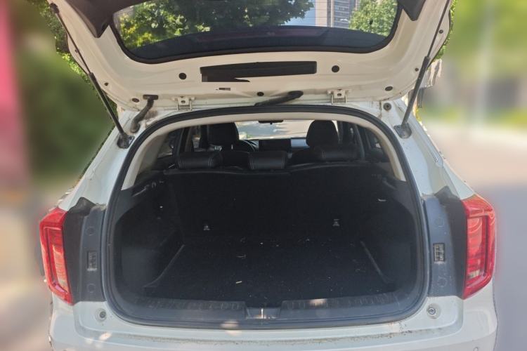Used Haval JOLION 2021 1.5T Automatic Grand Three-Volume Version Trunk