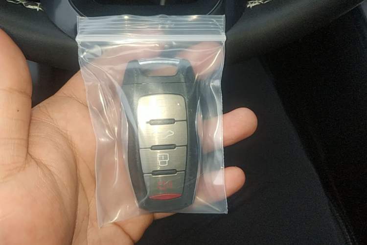 Used Haval JOLION 2021 1.5T Automatic Grand Three-Volume Version Vehicle Key
