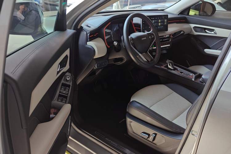 Used Haval LHERY 2021 High-Performance Version 1.5T Golden Rabbit Driver Seat