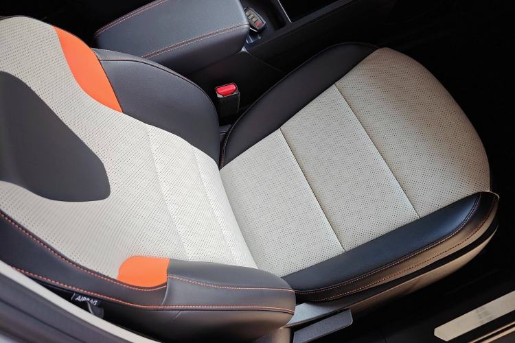 Used Haval LHERY 2021 High-Performance Version 1.5T Golden Rabbit Right Front Seat
