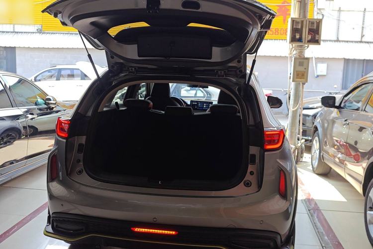 Used Haval LHERY 2021 High-Performance Version 1.5T Golden Rabbit Trunk