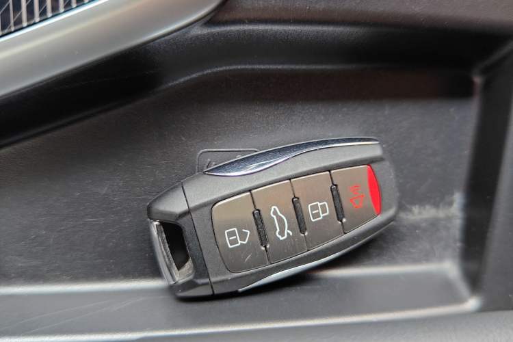 Used Haval LHERY 2021 High-Performance Version 1.5T Golden Rabbit Vehicle Key