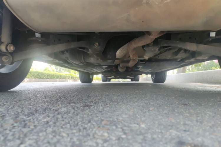 Used Haval LHERY 2022 Jingxiang Edition 1.5T Copper Rabbit Chassis Rear