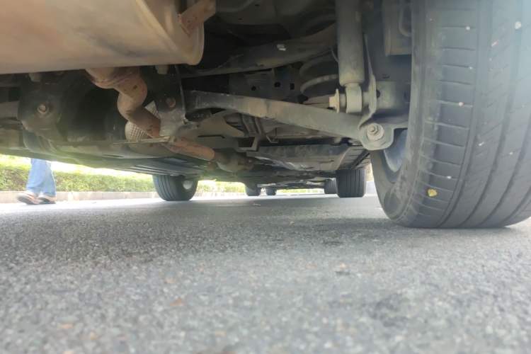 Used Haval LHERY 2022 Jingxiang Edition 1.5T Copper Rabbit Chassis Rear Right
