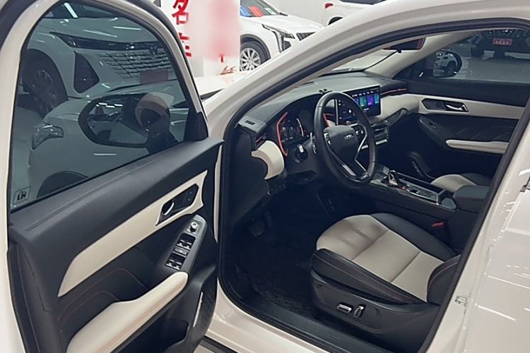 Used Haval LHERY 2023 1.5T Dynamic Version Interior 2