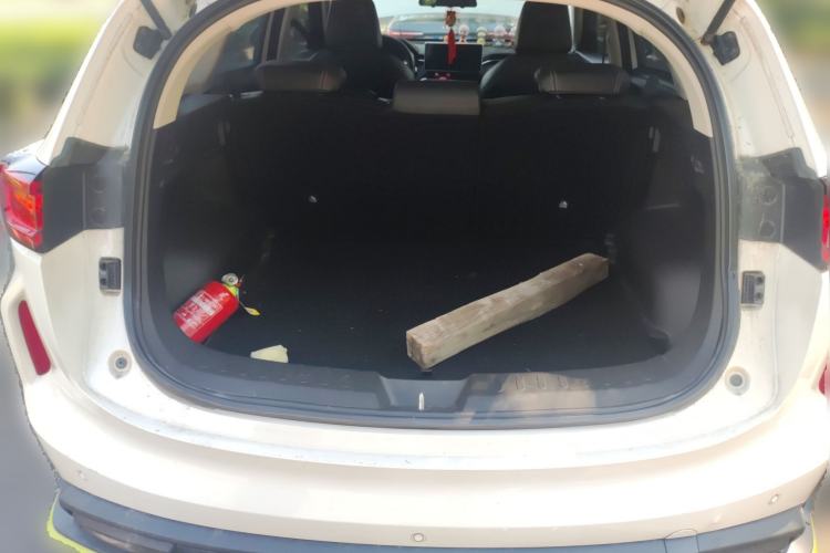 Used Haval LHERY 2022 Jingxiang Edition 1.5T Copper Rabbit Trunk