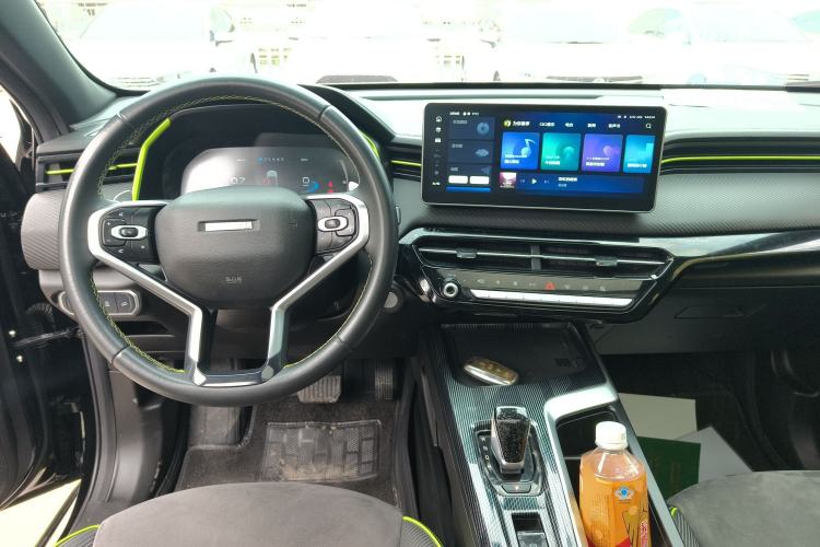 Used Haval LHERY 2021 High-Performance Version 1.5T Golden Rabbit Center Console