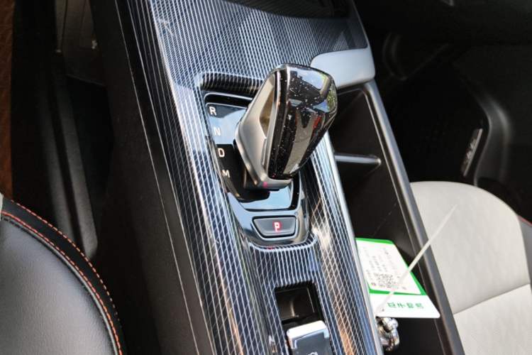 Used Haval LHERY 2021 High-Performance Version 1.5T Golden Rabbit Gear Lever