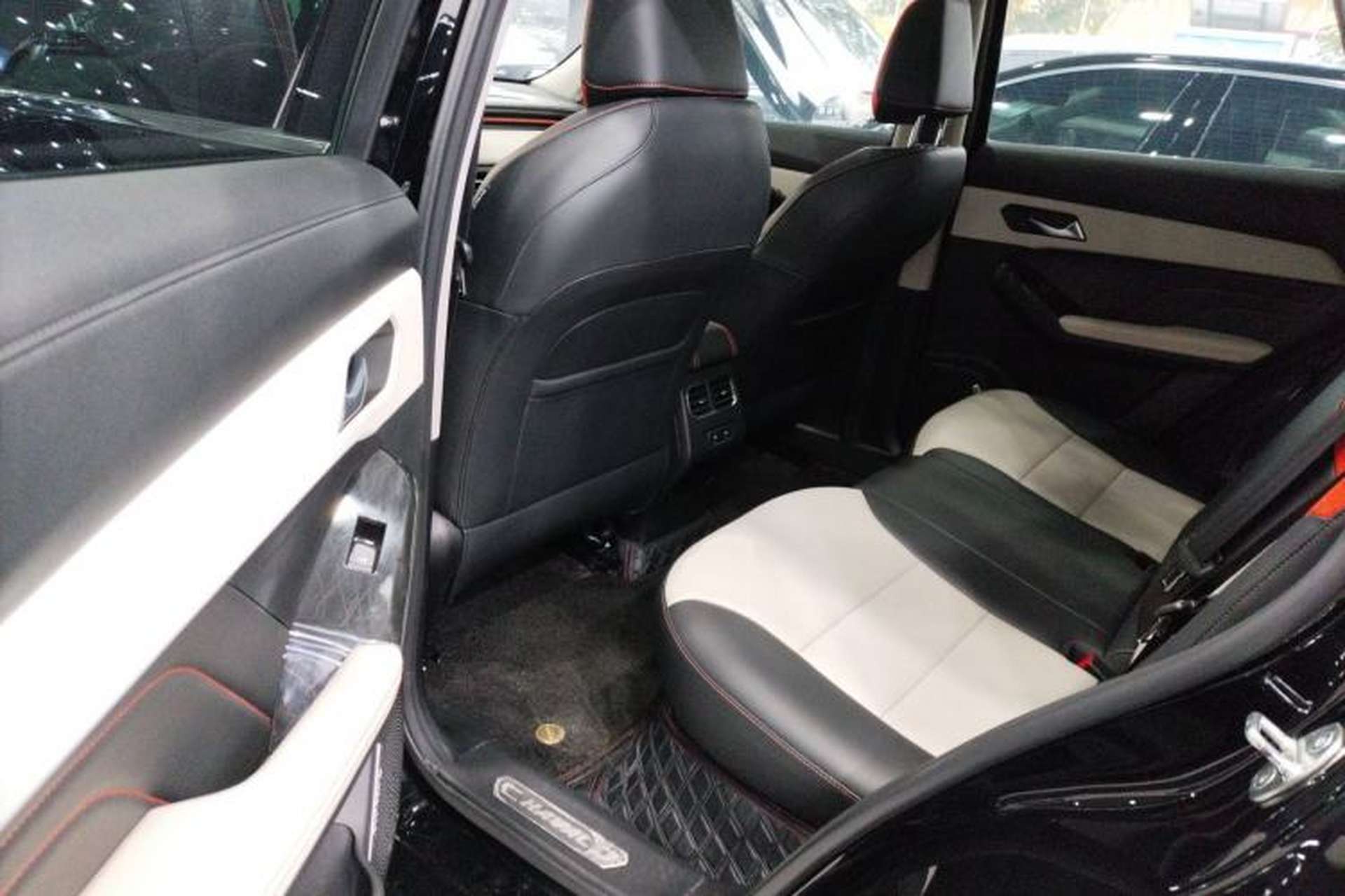 Used Haval LHERY 2021 GT Edition 1.5T Silver Rabbit Interior 4