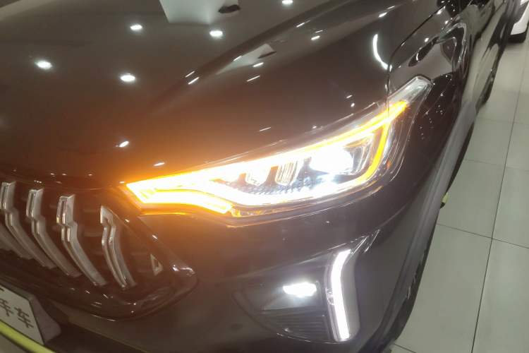 Used Haval LHERY 2021 High-Performance Version 1.5T Golden Rabbit Left Front Headlight