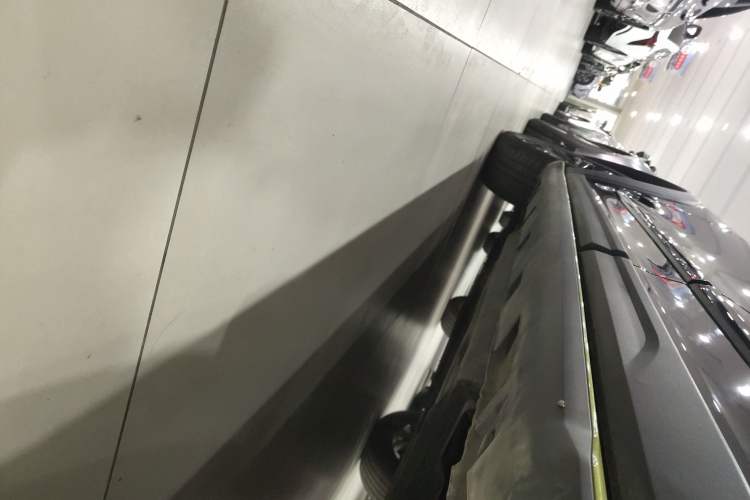 Used Haval LHERY 2021 High-Performance Version 1.5T Golden Rabbit Left Side Sill