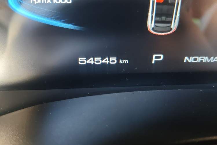 Used Haval LHERY 2021 High-Performance Version 1.5T Golden Rabbit Odometer Close Up