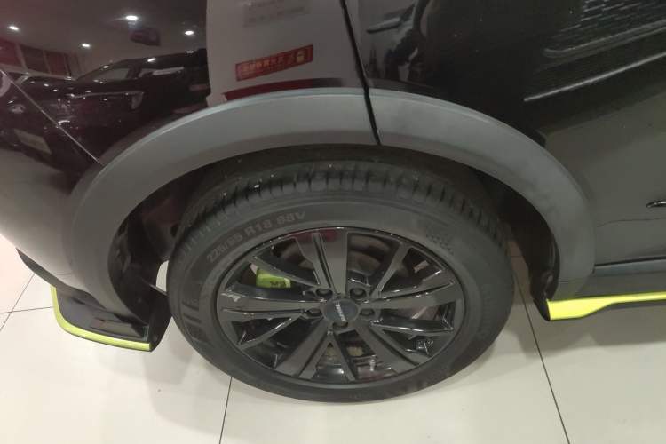Used Haval LHERY 2021 High-Performance Version 1.5T Golden Rabbit Right Rear Wheel Hub