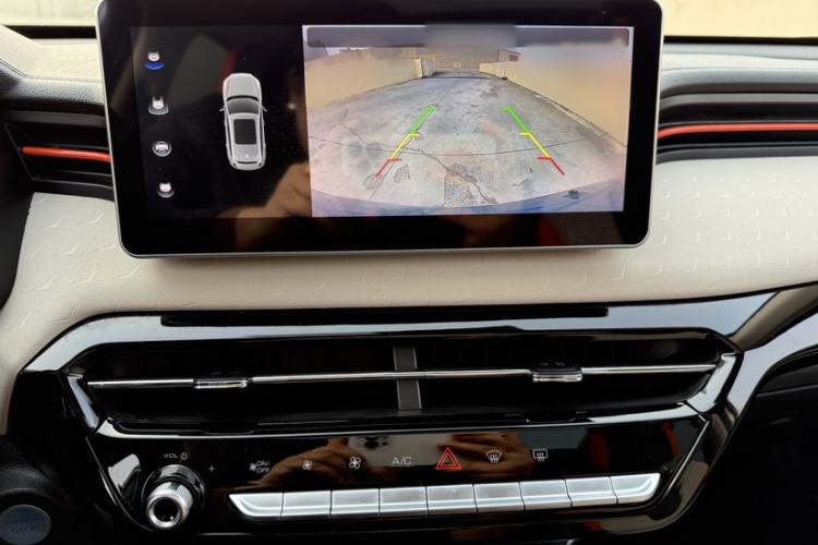 Used Haval LHERY 2021 GT Edition 1.5T Silver Rabbit Audio And AC Panel