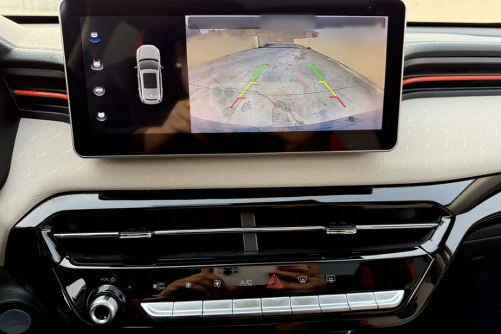 Used Haval LHERY 2021 GT Edition 1.5T Silver Rabbit Audio And AC Panel