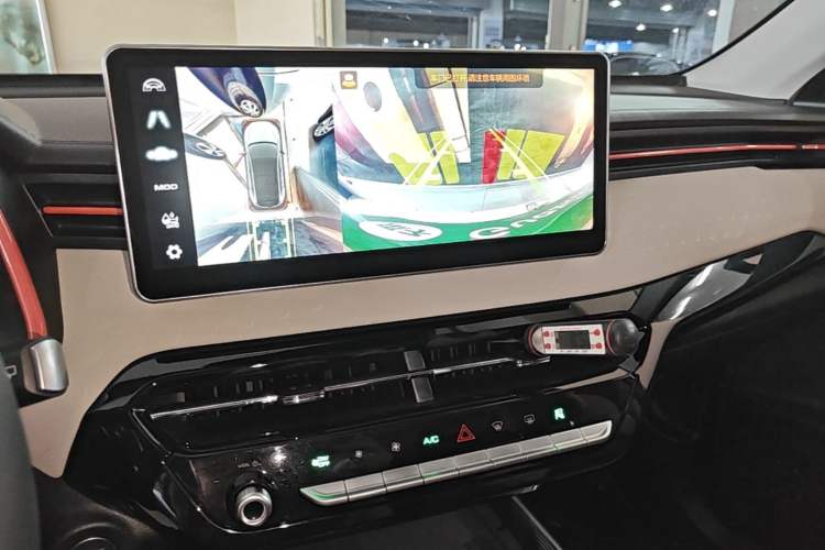 Used Haval LHERY 2021 High-Performance Version 1.5T Golden Rabbit Audio And AC Panel