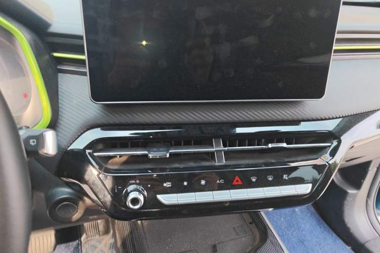 Used Haval LHERY 2021 High-Performance Version 1.5T Golden Rabbit Audio And AC Panel