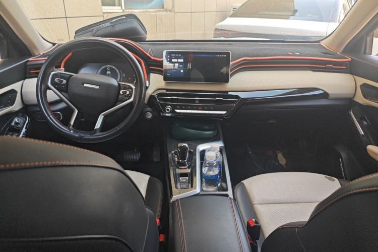 Used Haval LHERY 2021 GT Edition 1.5T Silver Rabbit Center Console