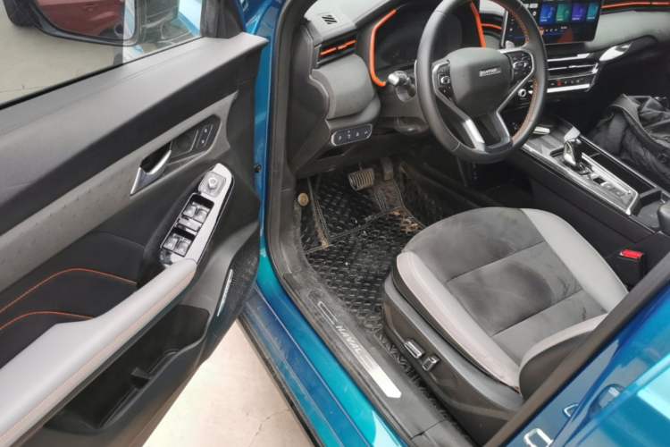 Used Haval LHERY 2021 High-Performance Version 1.5T Golden Rabbit Driver Seat