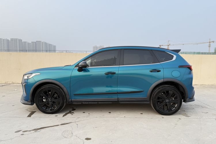 Used Haval LHERY 2021 GT Edition 1.5T Silver Rabbit Exterior 3
