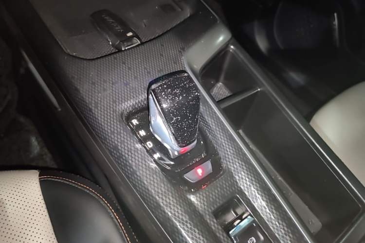 Used Haval LHERY 2021 GT Edition 1.5T Silver Rabbit Gear Lever