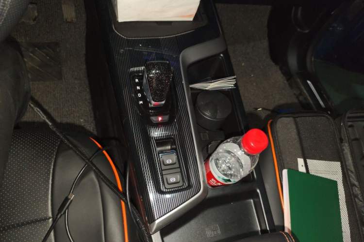 Used Haval LHERY 2021 High-Performance Version 1.5T Golden Rabbit Gear Lever