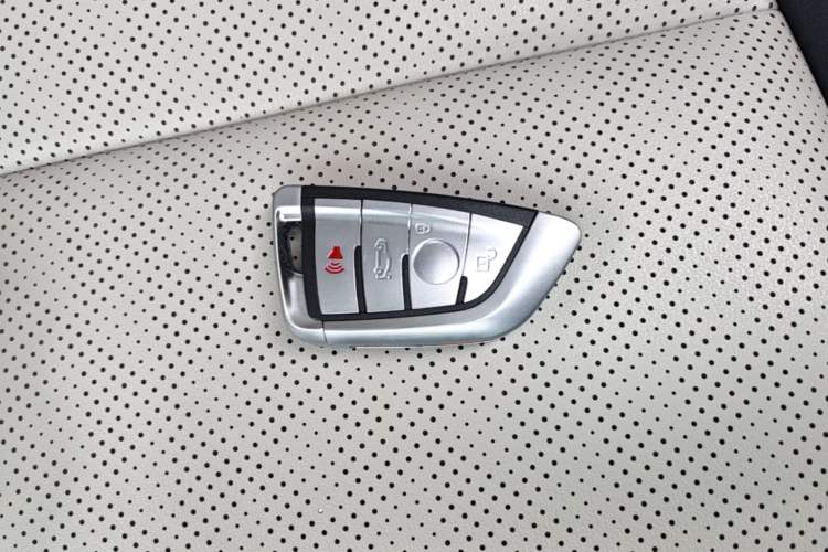 Used Haval LHERY 2021 High-Performance Version 1.5T Golden Rabbit Interior 1