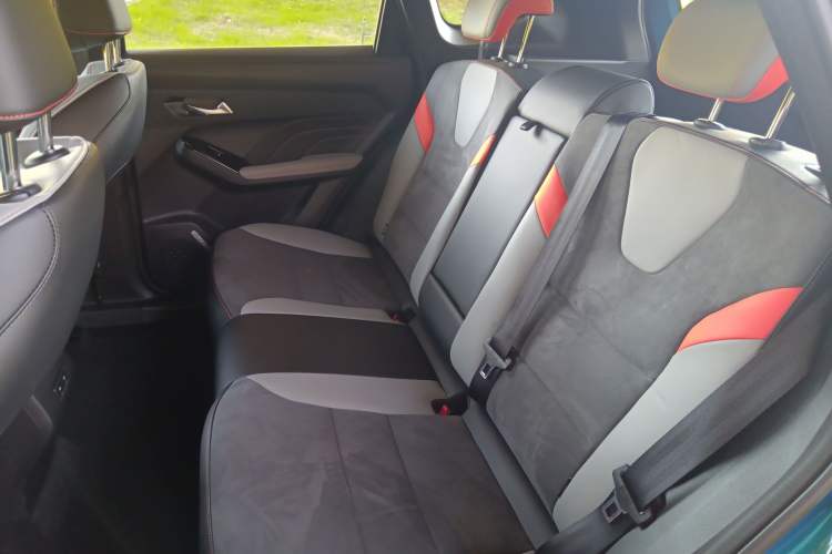 Used Haval LHERY 2021 High-Performance Version 1.5T Golden Rabbit Interior 1