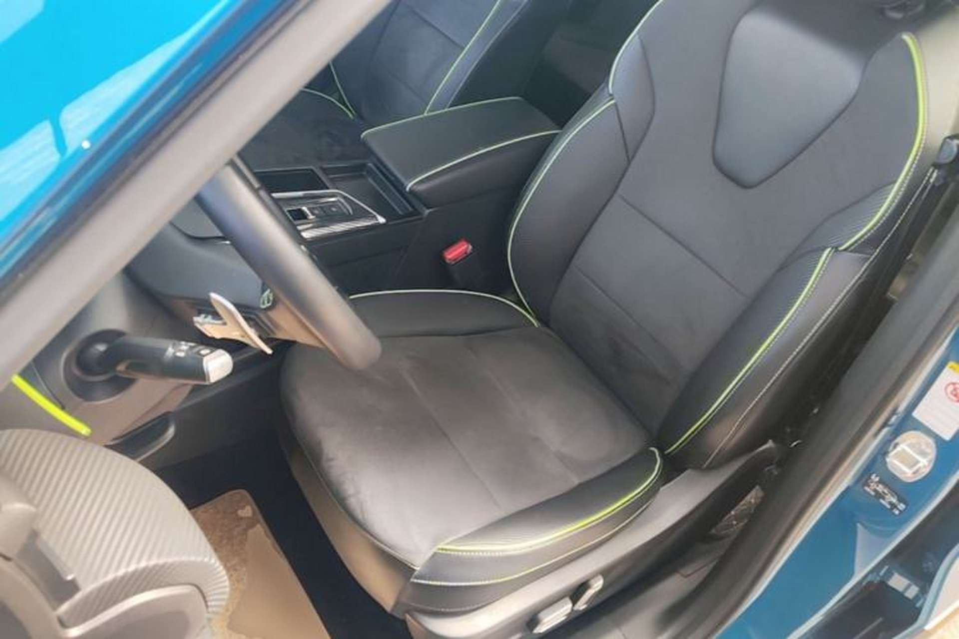 Used Haval LHERY 2021 High-Performance Version 1.5T Golden Rabbit Left Front Seat