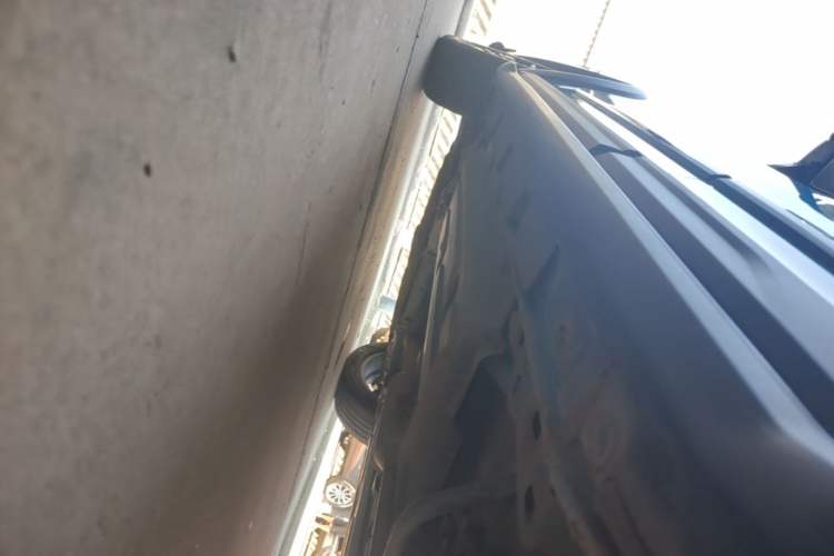 Used Haval LHERY 2021 High-Performance Version 1.5T Golden Rabbit Left Side Sill