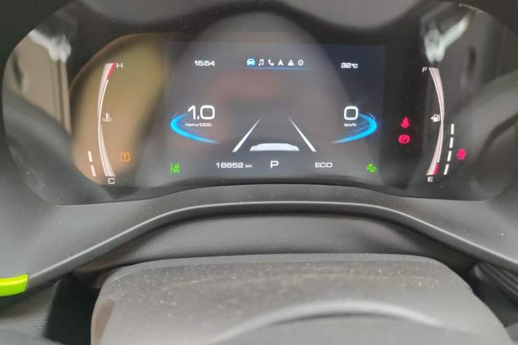 Used Haval LHERY 2021 High-Performance Version 1.5T Golden Rabbit Odometer Close Up