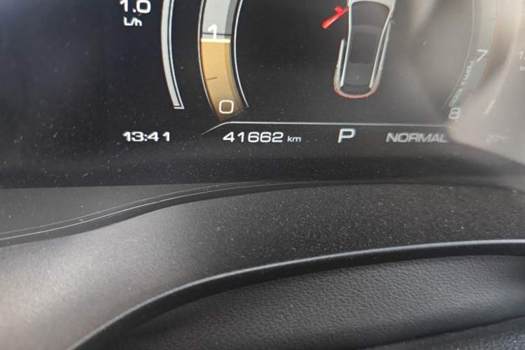 Used Haval LHERY 2021 GT Edition 1.5T Silver Rabbit Odometer Close Up