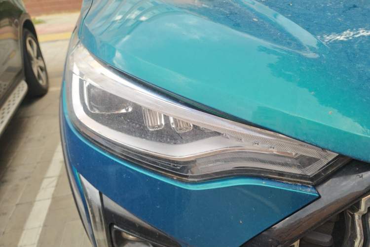 Used Haval LHERY 2021 High-Performance Version 1.5T Golden Rabbit Right Front Headlight