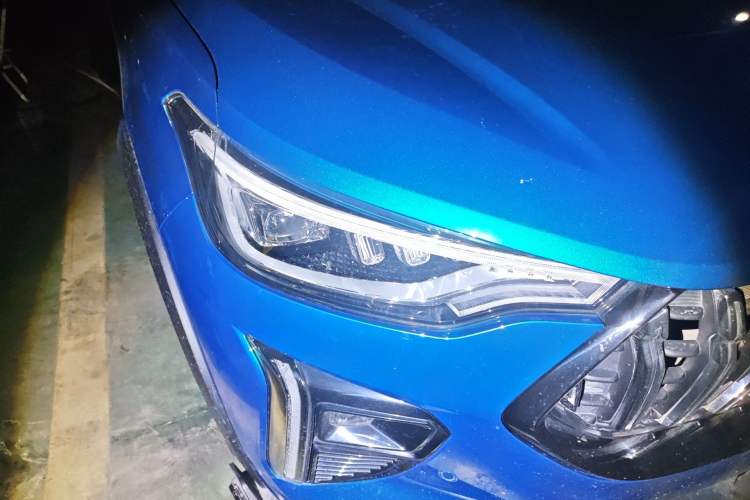 Used Haval LHERY 2021 High-Performance Version 1.5T Golden Rabbit Right Front Headlight