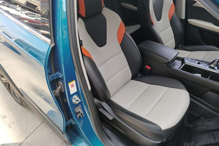 Used Haval LHERY 2021 High-Performance Version 1.5T Golden Rabbit Right Front Seat