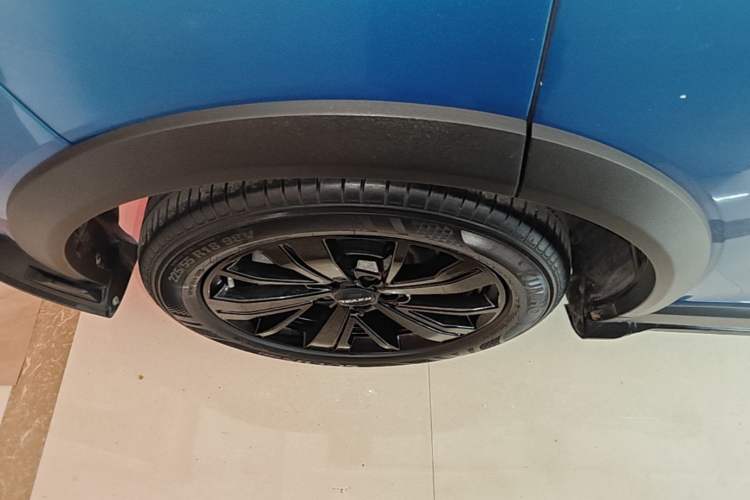 Used Haval LHERY 2021 High-Performance Version 1.5T Golden Rabbit Right Rear Wheel Hub